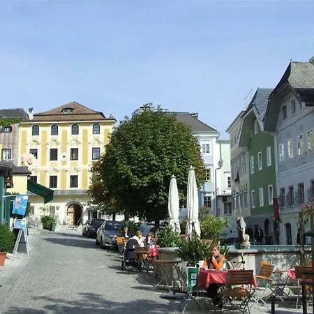 Renaissance Marktplatz Апартаменты Гмунден