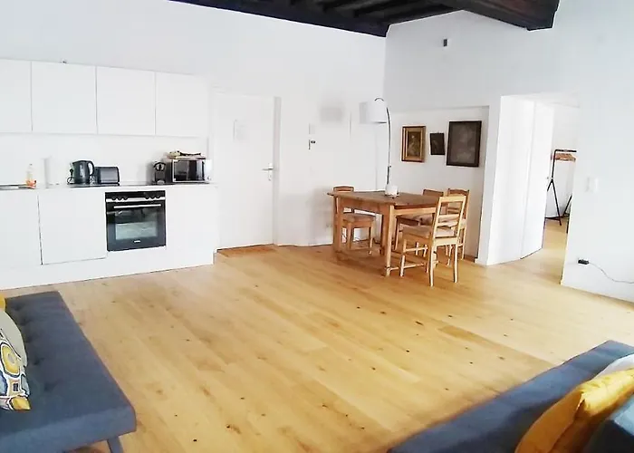 Renaissance Marktplatz Апартаменты